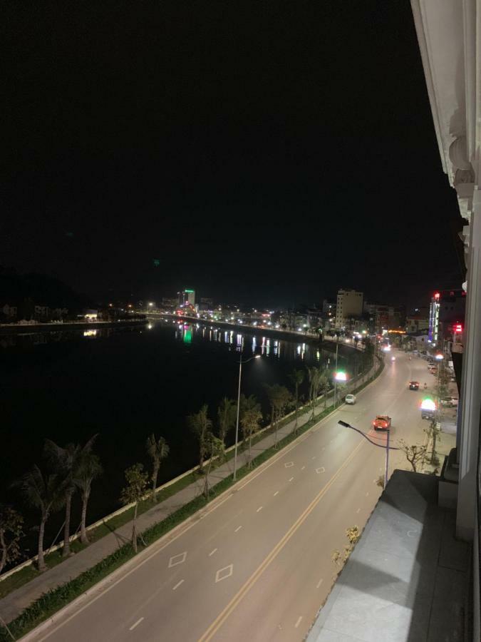 Manchester Hotel Ha Long Exterior photo